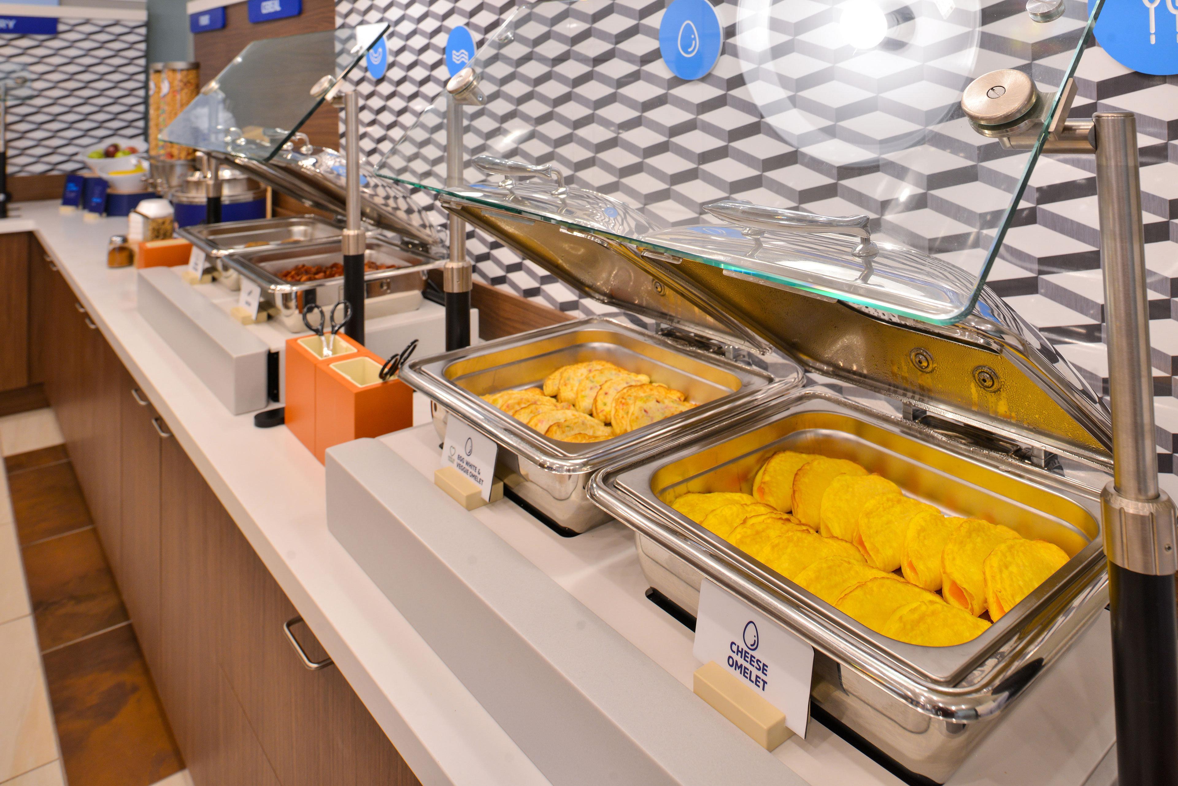 Holiday Inn Express Hotel & Suites Burlington By Ihg Luaran gambar