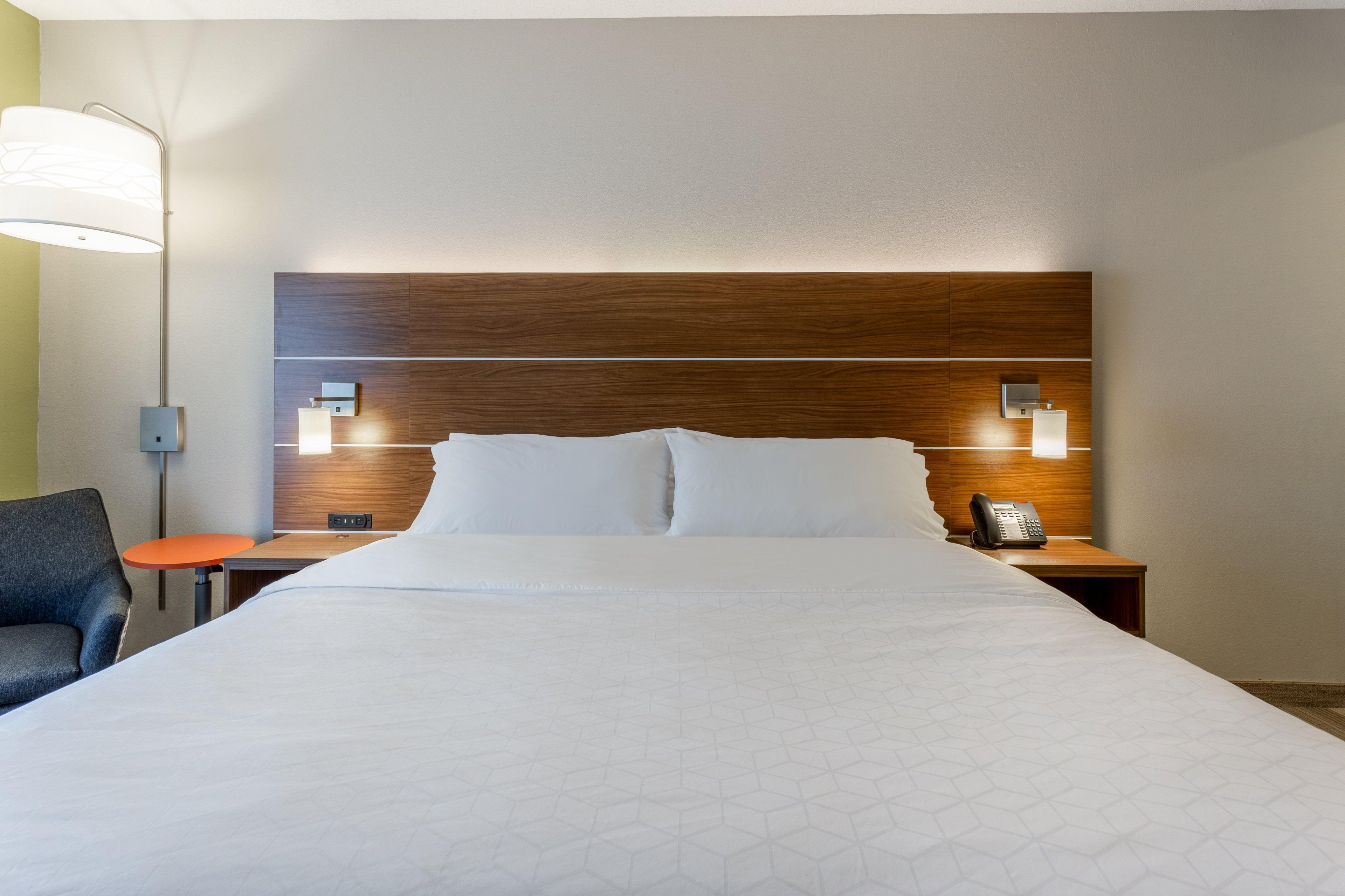 Holiday Inn Express Hotel & Suites Burlington By Ihg Luaran gambar