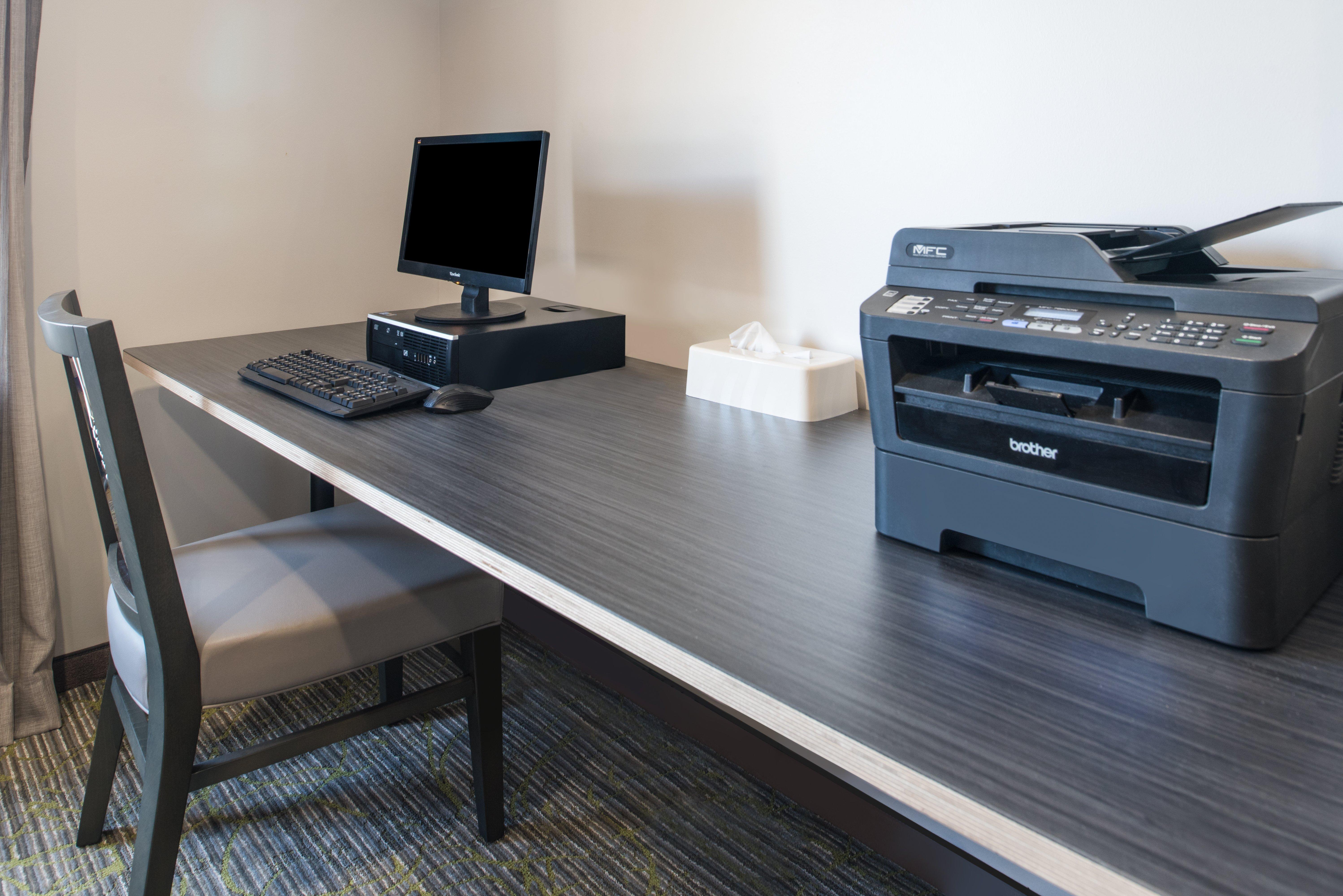 Holiday Inn Express Hotel & Suites Burlington By Ihg Luaran gambar
