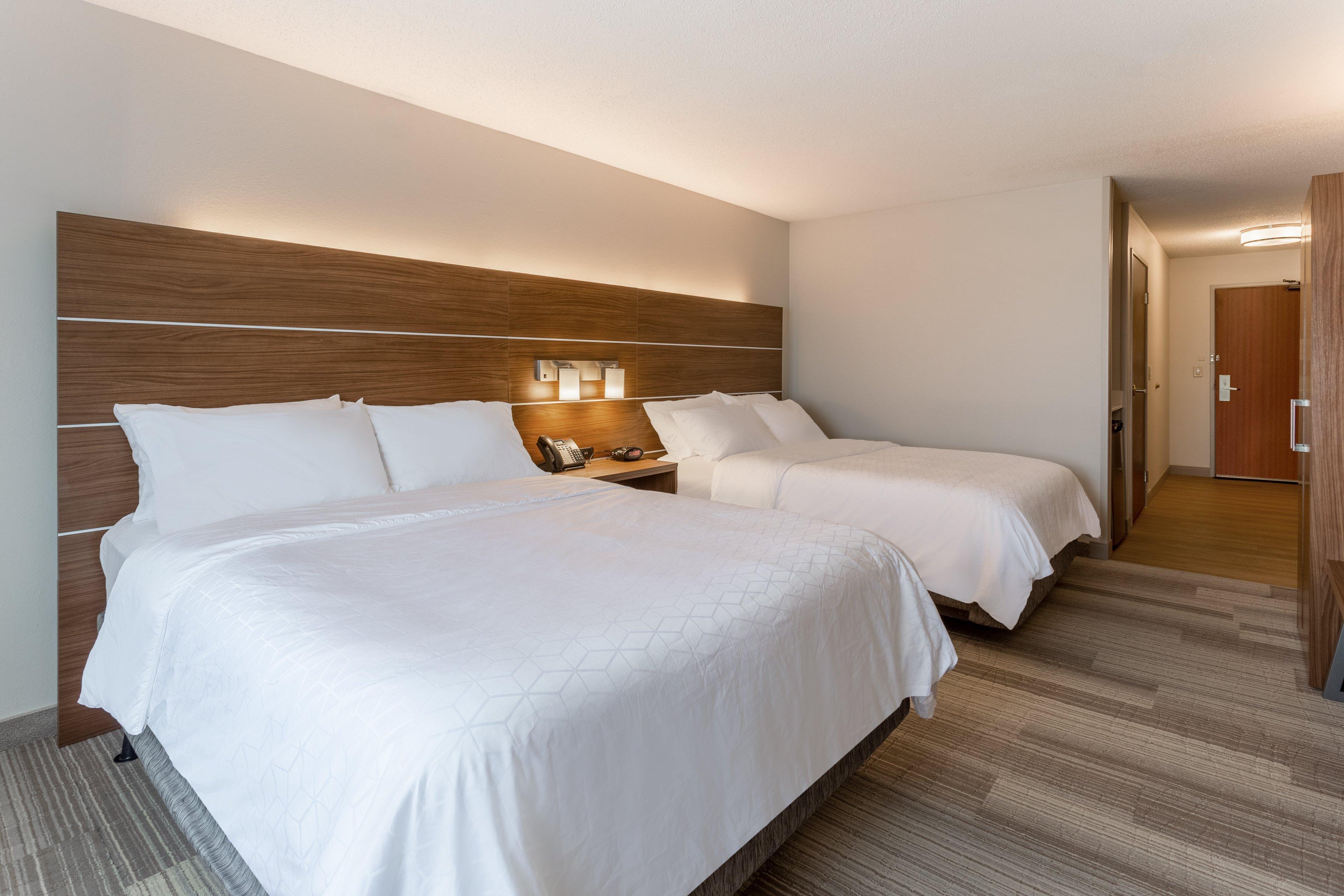 Holiday Inn Express Hotel & Suites Burlington By Ihg Luaran gambar