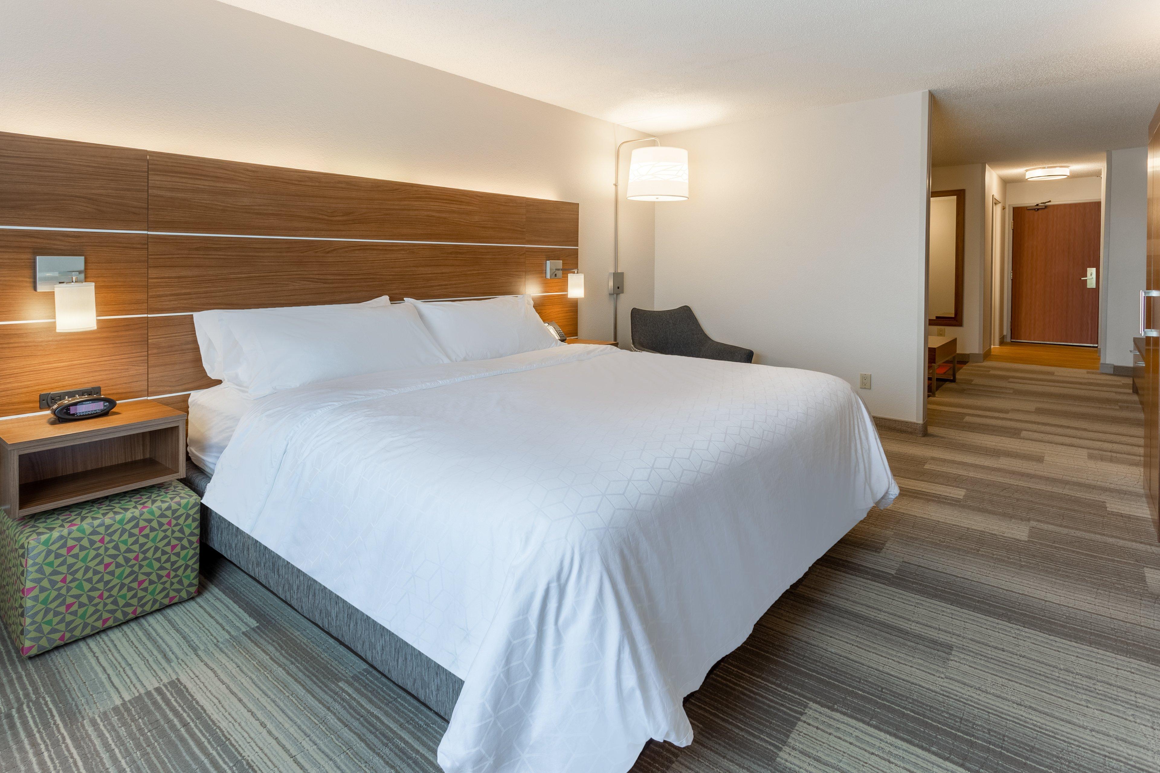 Holiday Inn Express Hotel & Suites Burlington By Ihg Luaran gambar