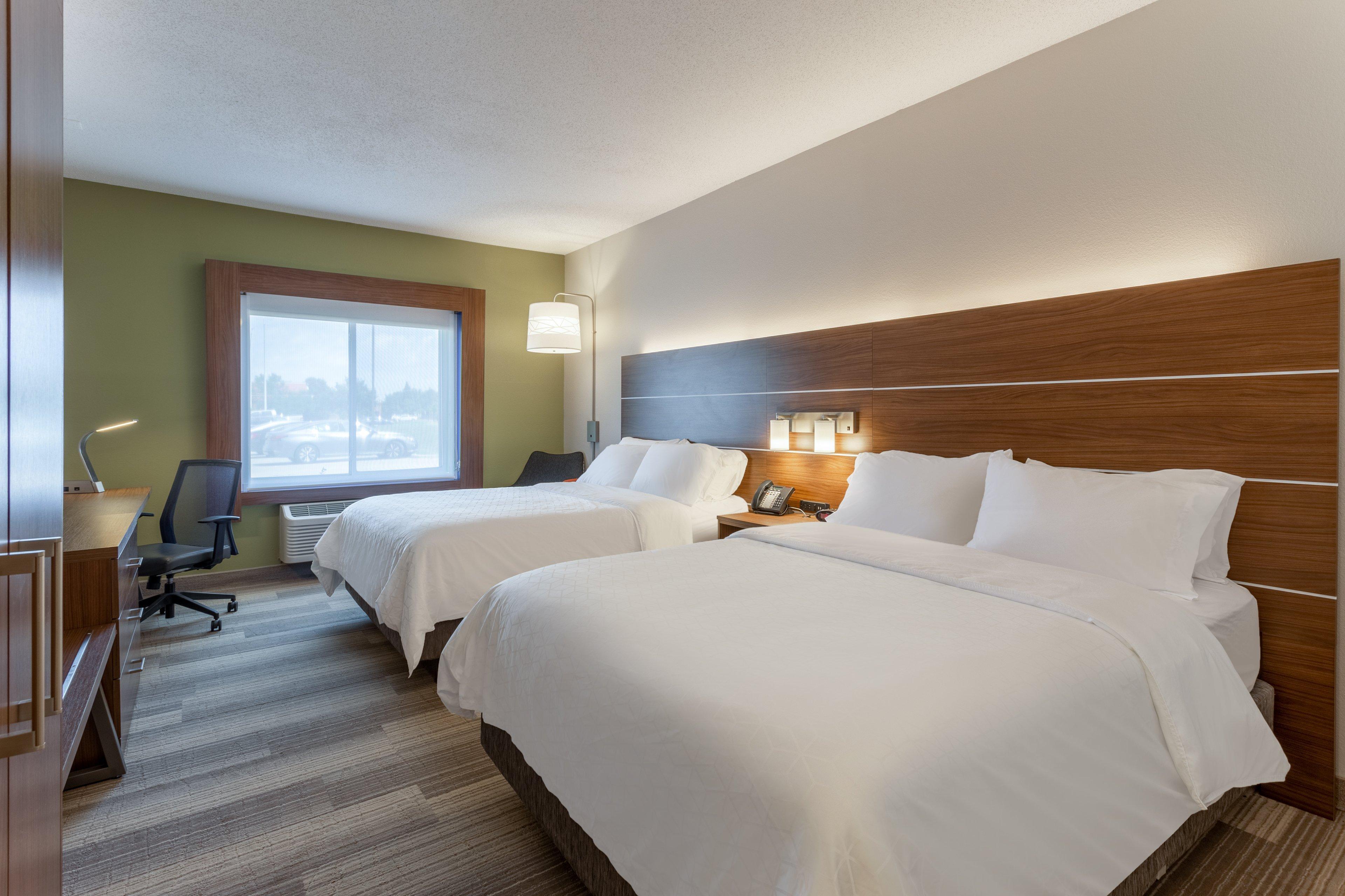 Holiday Inn Express Hotel & Suites Burlington By Ihg Luaran gambar