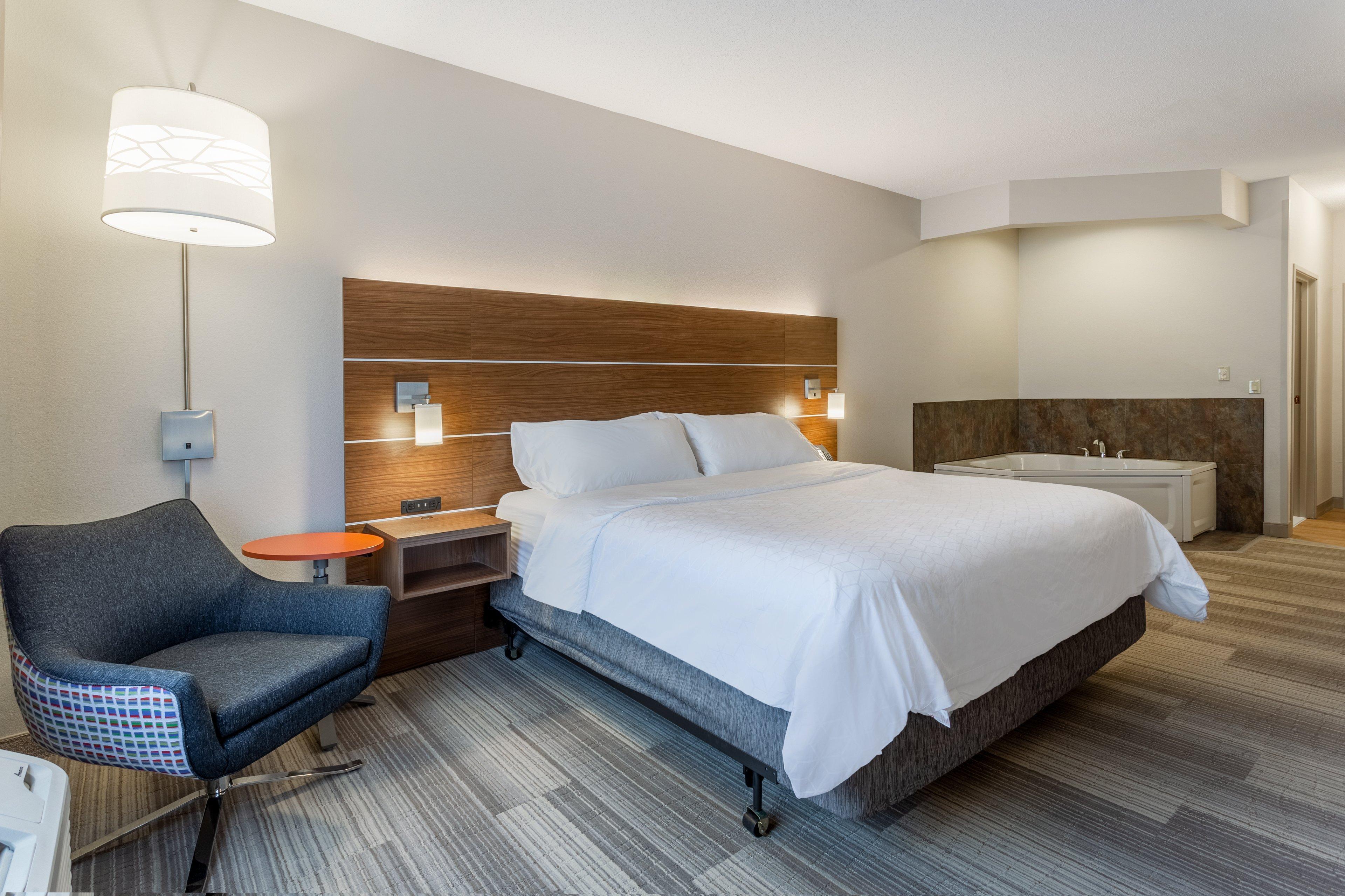 Holiday Inn Express Hotel & Suites Burlington By Ihg Luaran gambar